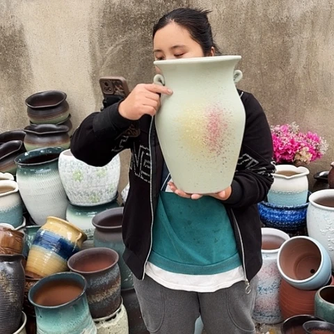 口20高32一个盆子。