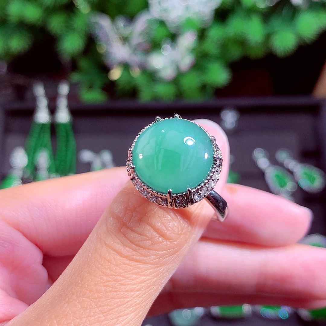 颈饰未镶嵌翡翠天然