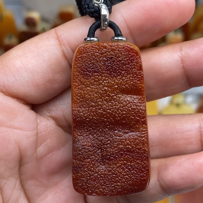 【闪购商品】琥珀颈饰未镶嵌