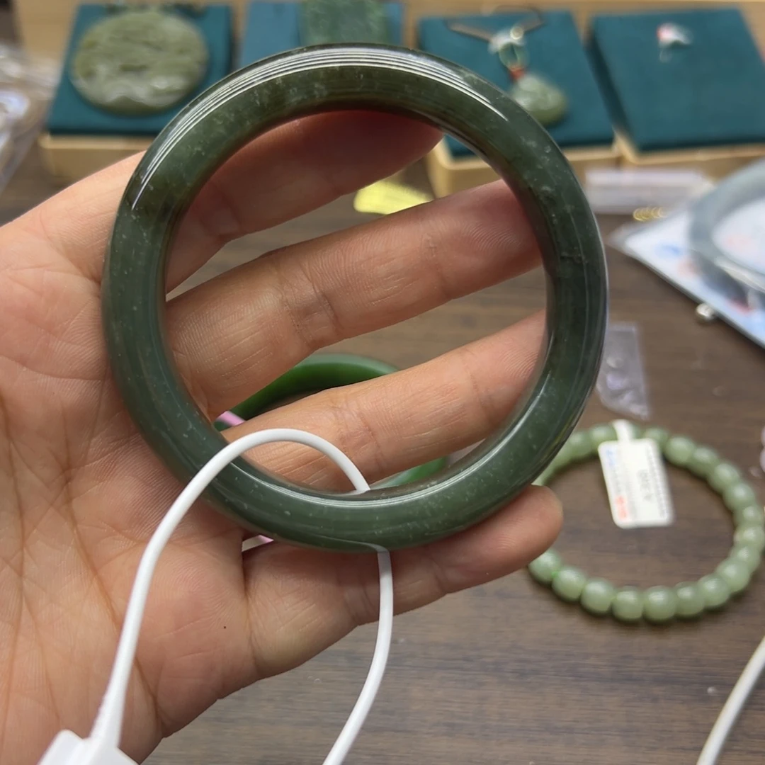 和田玉未镶嵌手镯58.7圈围703