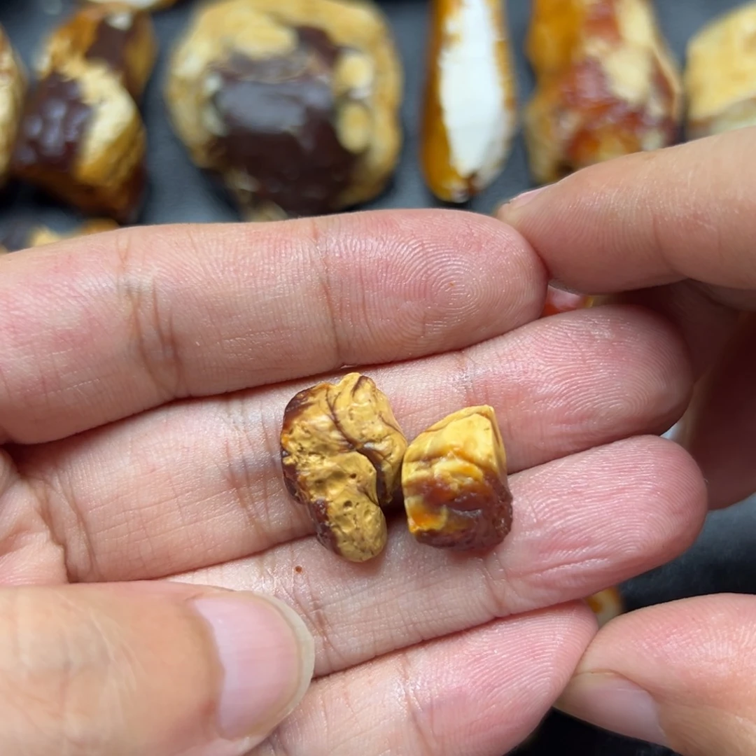 定制琥珀未镶嵌圆*琥珀蜜蜡原石定制