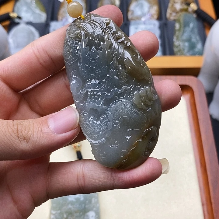 翡翠未镶嵌吊坠(不含链)大*象挂件