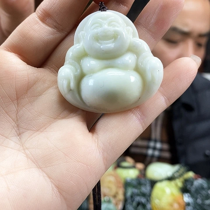 蛇纹石玉吊坠未镶嵌