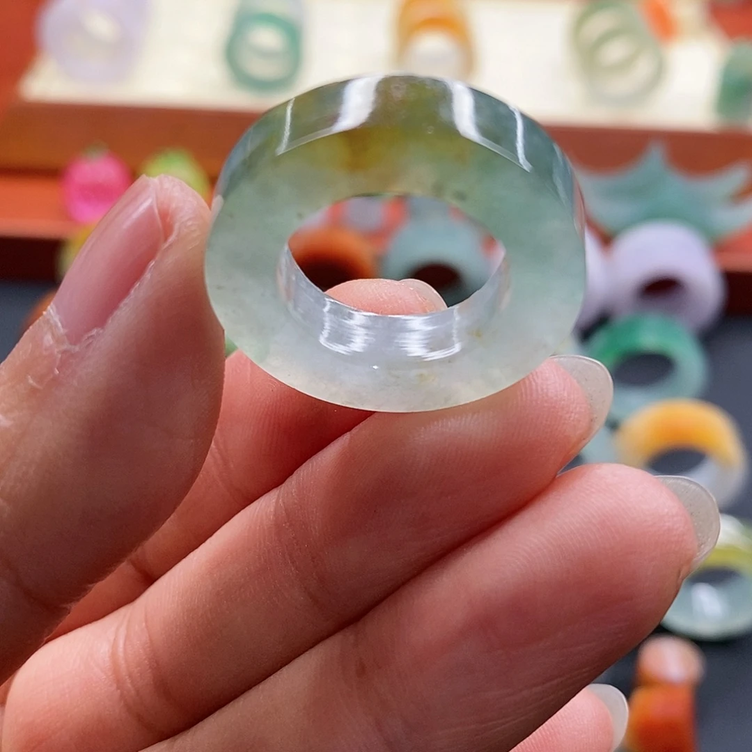 定制翡翠未镶嵌12-18圈口