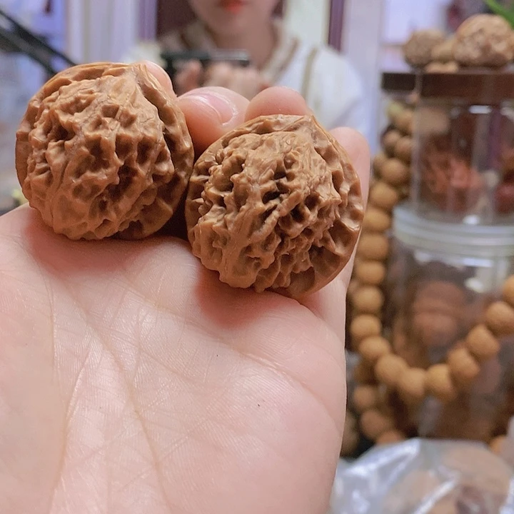 【闪购商品】文玩核桃把件38玉枕元宝蜡皮油