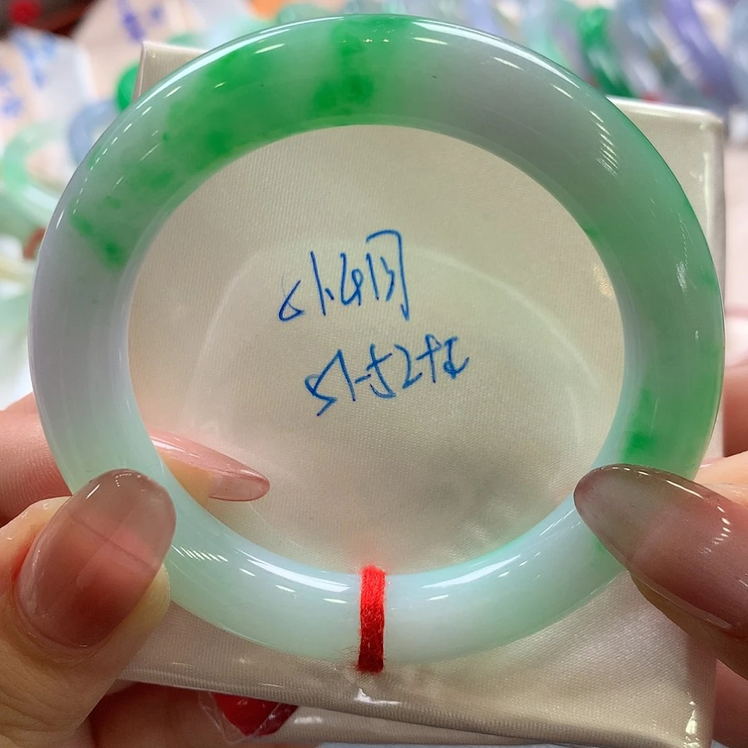 翡翠手镯未镶嵌51.4圆