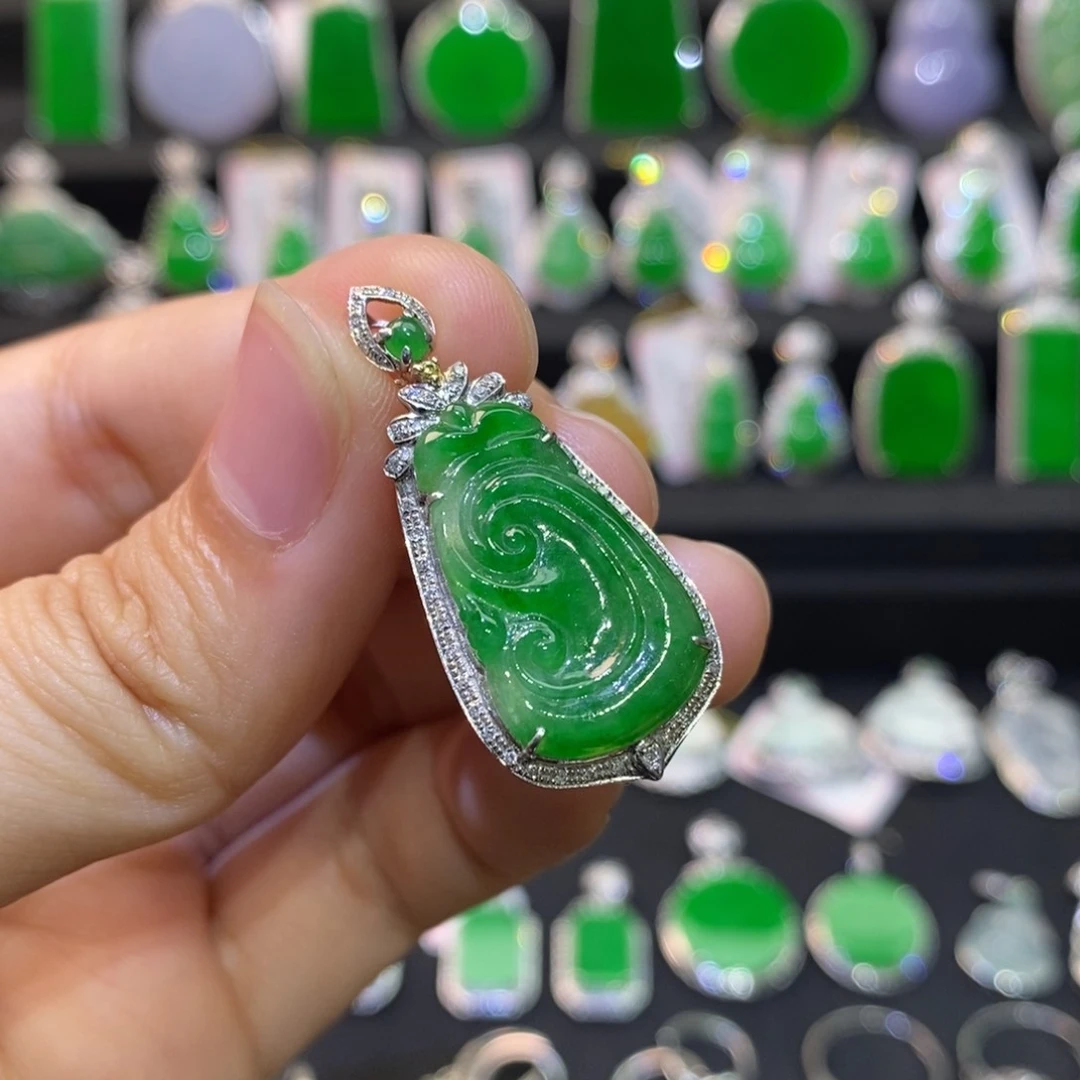 翡翠18K金镶嵌吊坠(不含链)