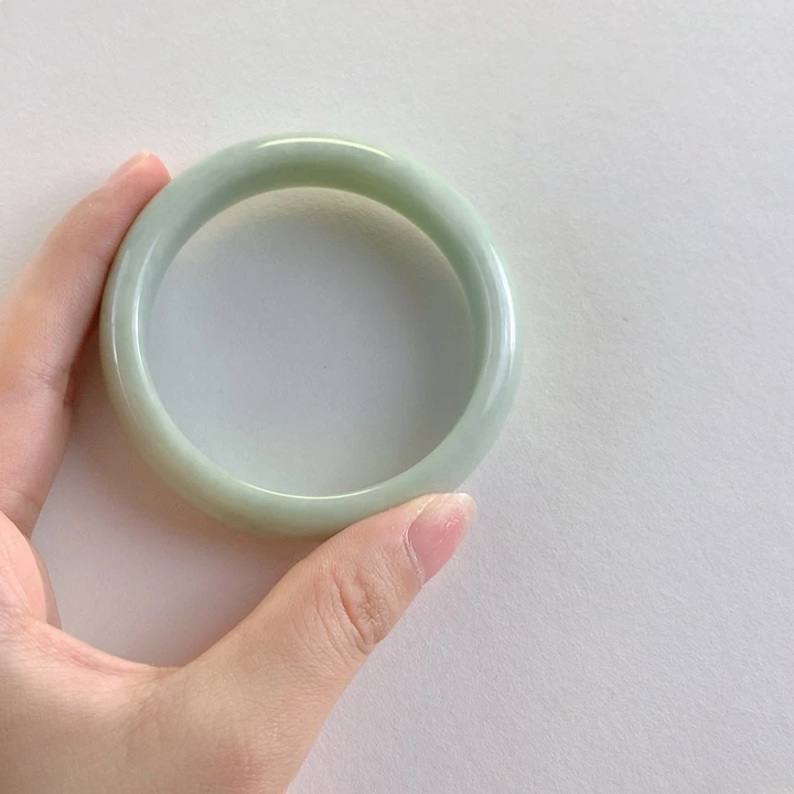 诗***涵蓝田玉（蛇纹石化大理石玉）手镯未镶嵌