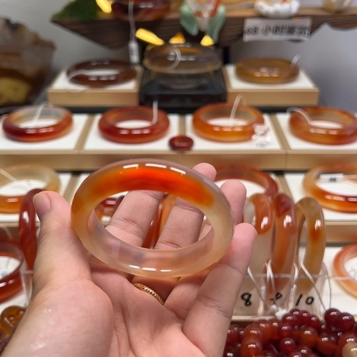 手镯玛瑙/玉髓未镶嵌