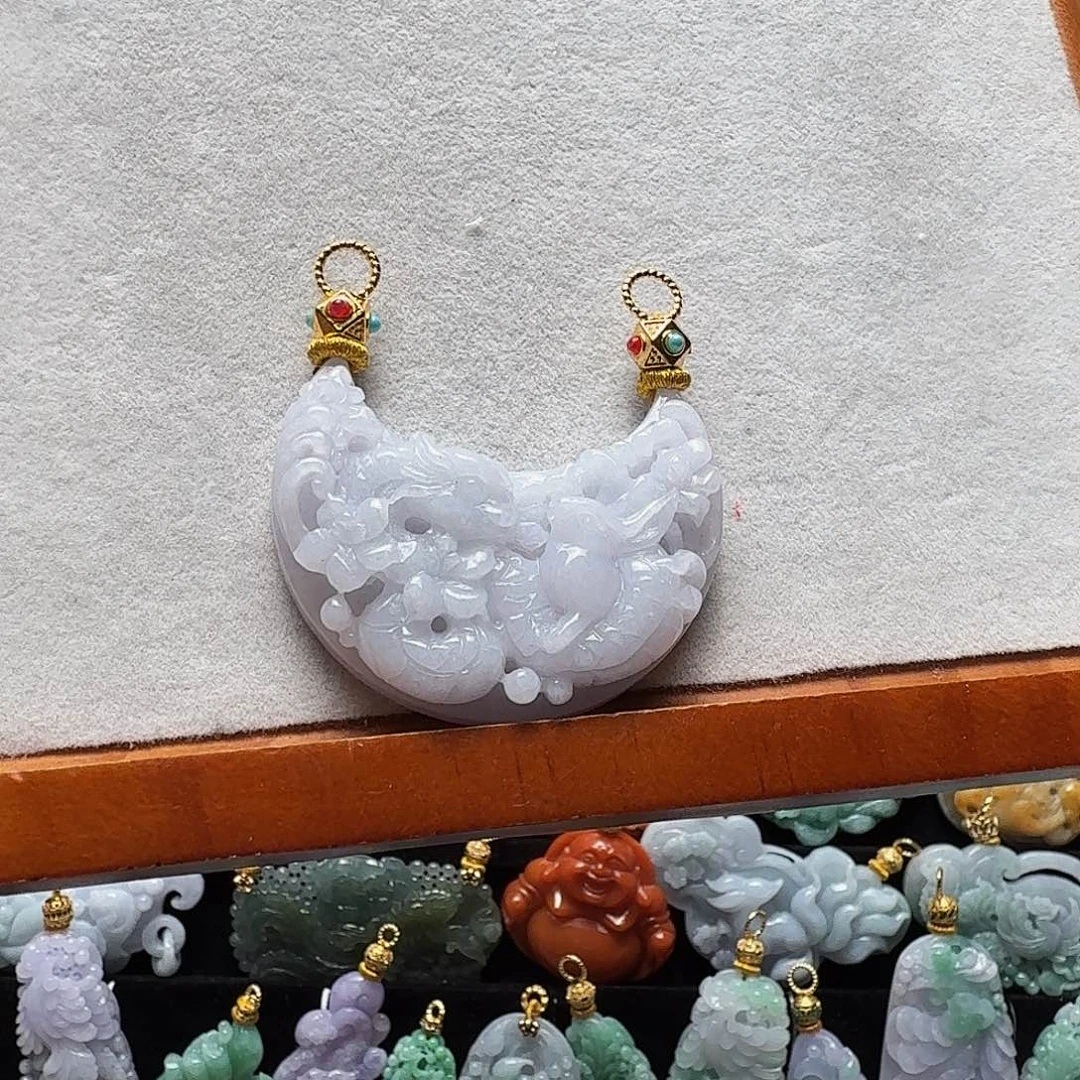 吊坠(赠链)未镶嵌翡翠