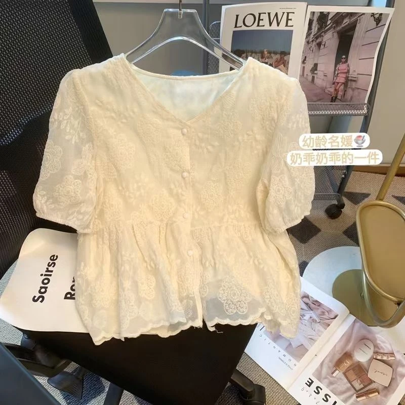 【现货+运费险】V领百搭蕾丝上衣胖衬衫女气质显瘦中袖上衣女Q636