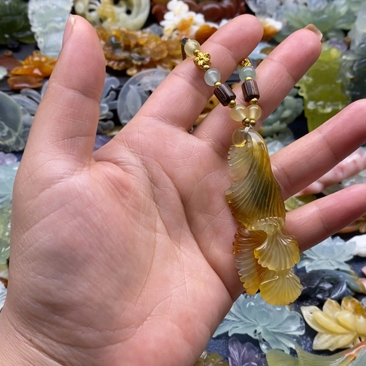 蛇纹石玉合金颈饰