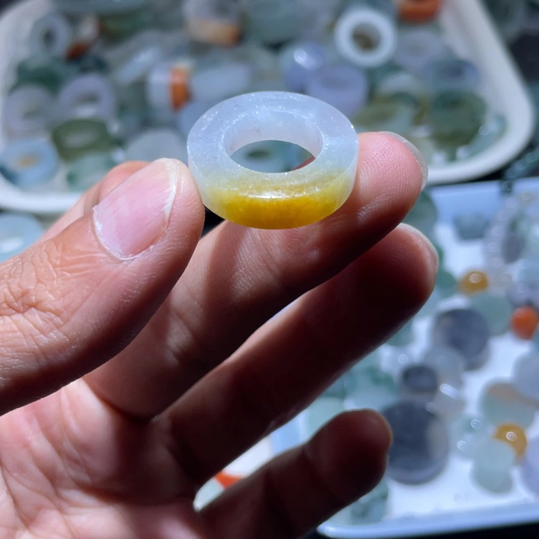 定制翡翠未镶嵌天然翡翠