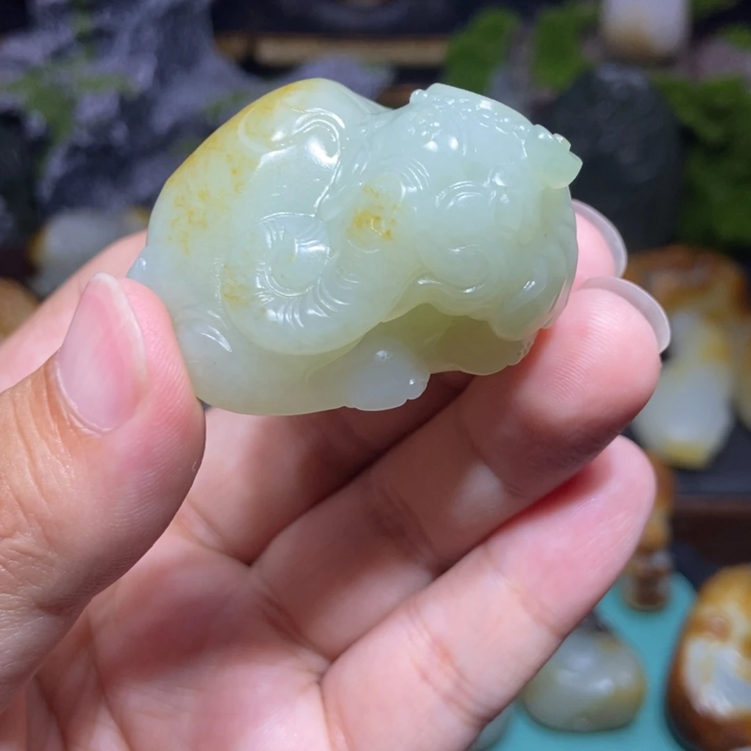 未镶嵌和田玉（子料）挂件