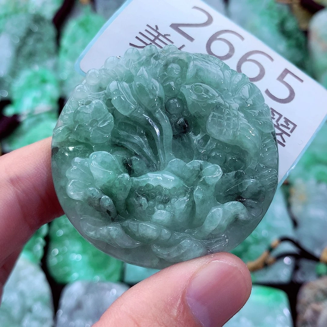 吊坠(不含链)未镶嵌翡翠