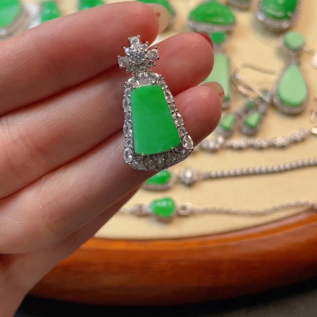 翡翠吊坠(不含链)银S925镶嵌