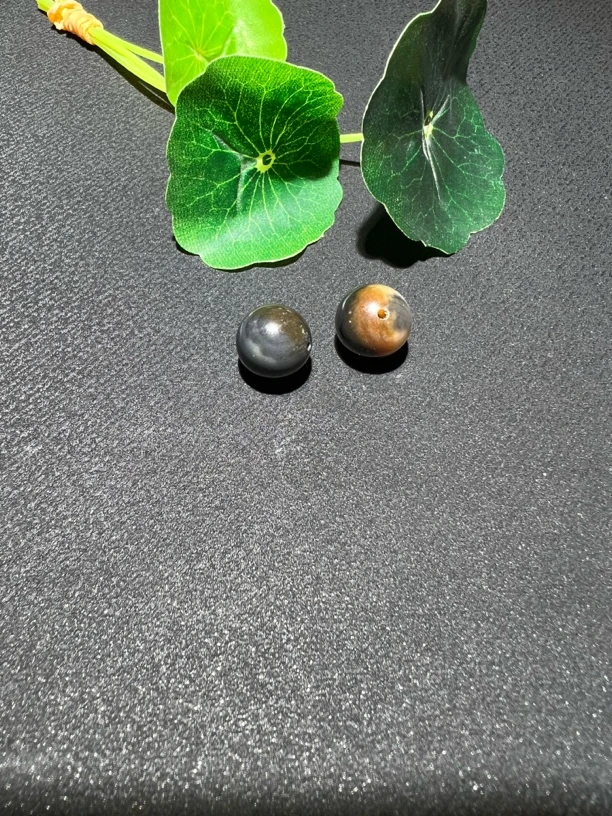 和田玉楼兰三色圆珠12m重2.65多发性拍一发一新疆和田老郑家手镯