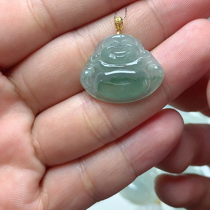 翡翠颈饰18K金镶嵌翡翠