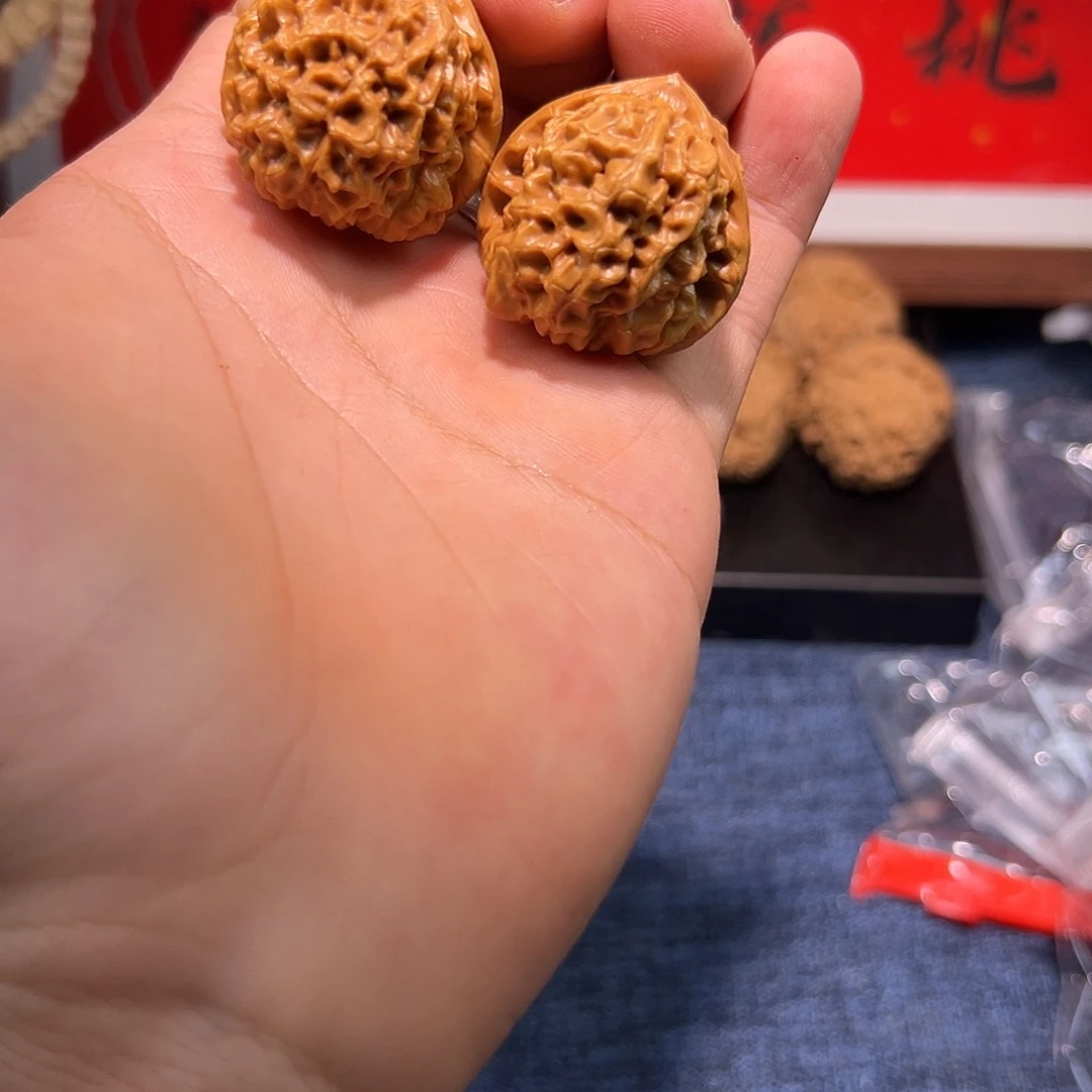 文玩核桃吊坠36精修麒麟纹元宝一对