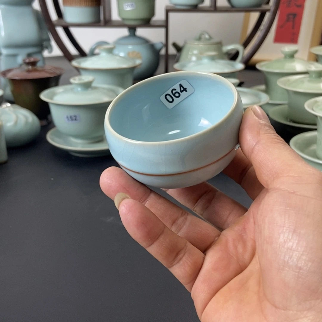 微瑕天青釉手工禅定杯