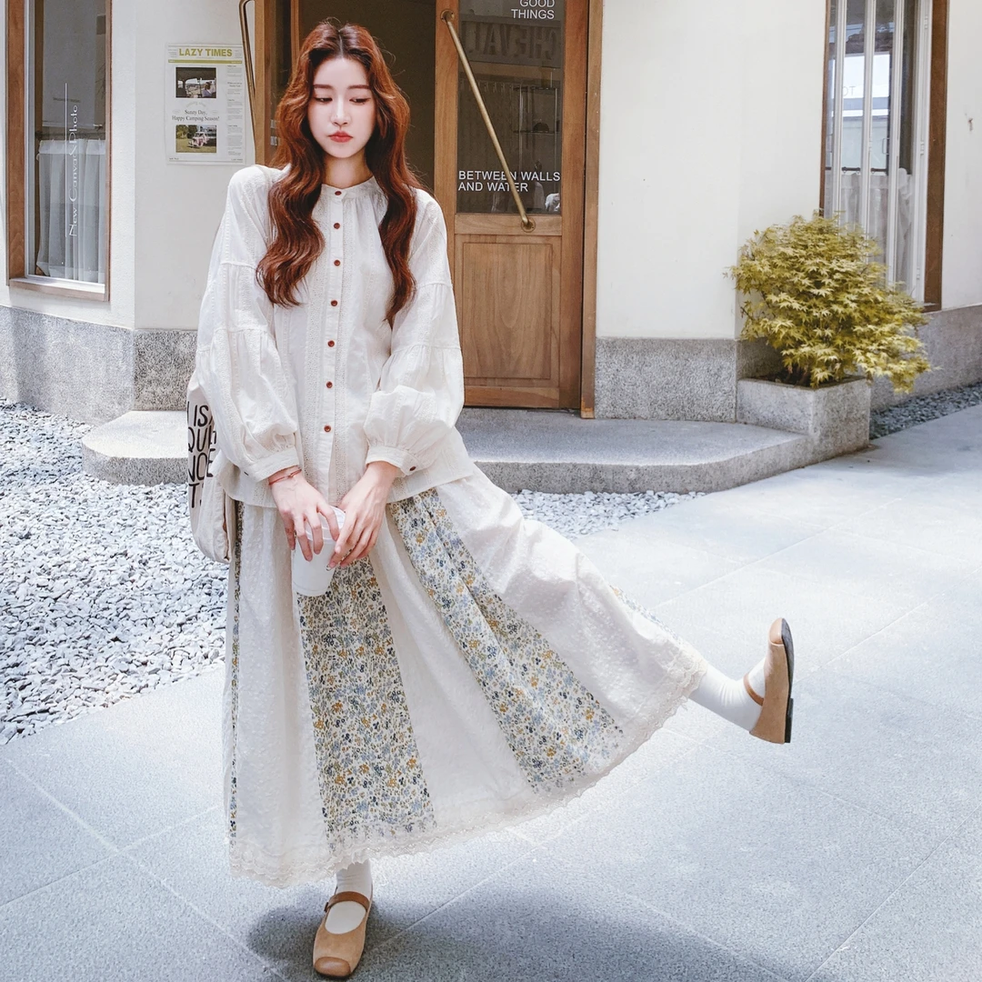 日系文艺复古碎花拼接蕾丝半身裙套装女2025年春秋刺绣衬衫两件套