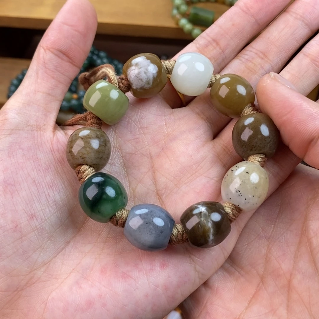 凤***和田玉未镶嵌颈饰