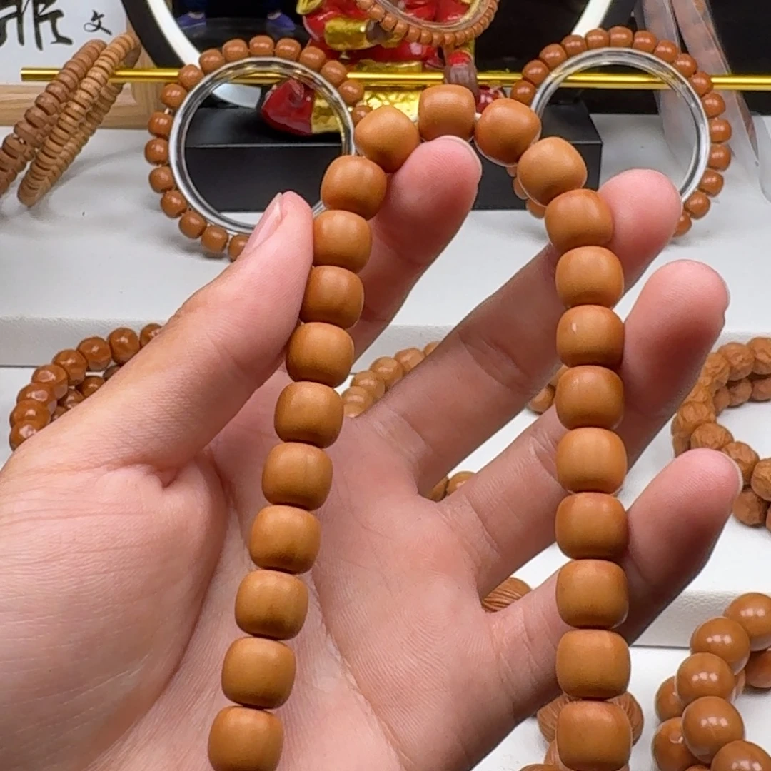 呼***飞非洲檀香无事牌猴头道珠