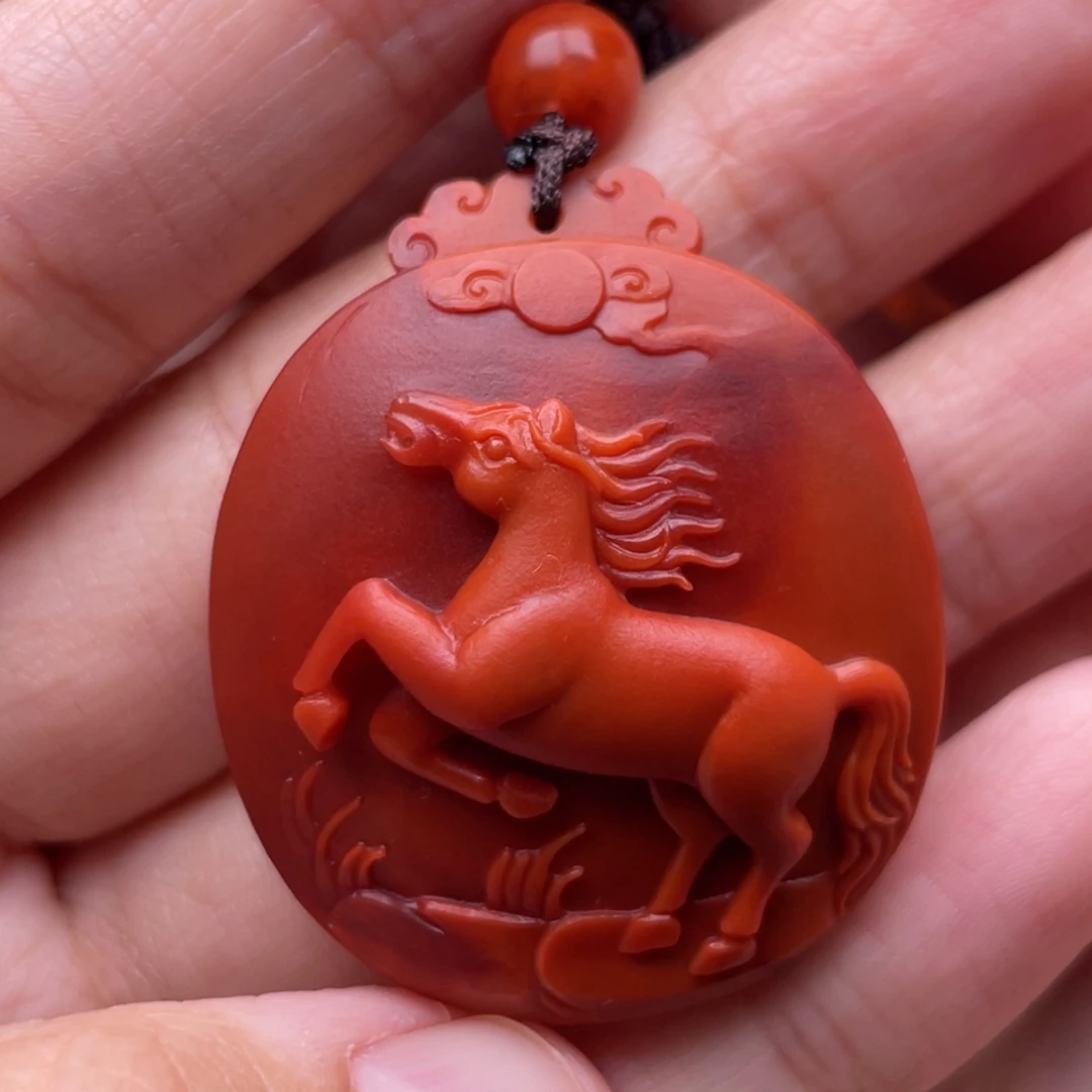 南红玛瑙未镶嵌珠宝奇石马牌吊坠