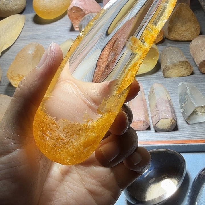 宓***宓未镶嵌水晶珠宝半成品