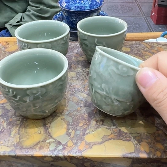 青瓷浮雕一组四个。。。瓷