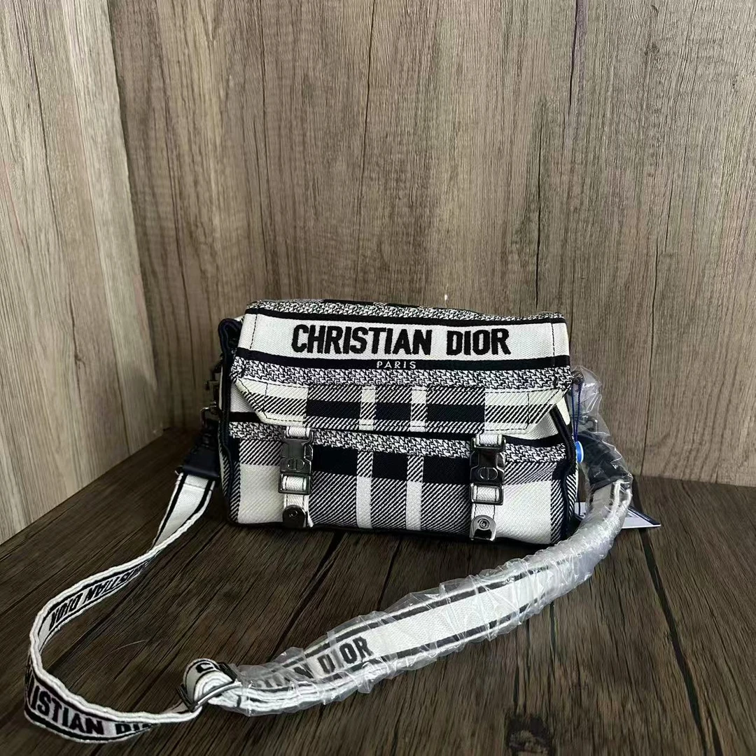 95新 DIOR/迪奥 乱乱子中古/女士/单肩包/112136