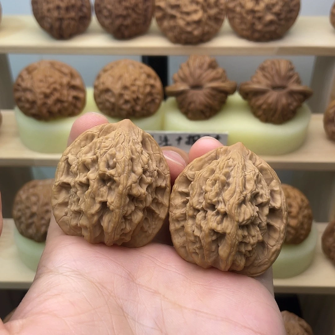 文玩核桃吊坠41全品虎头