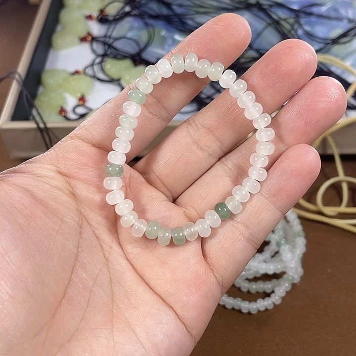 石英质玉手链未镶嵌