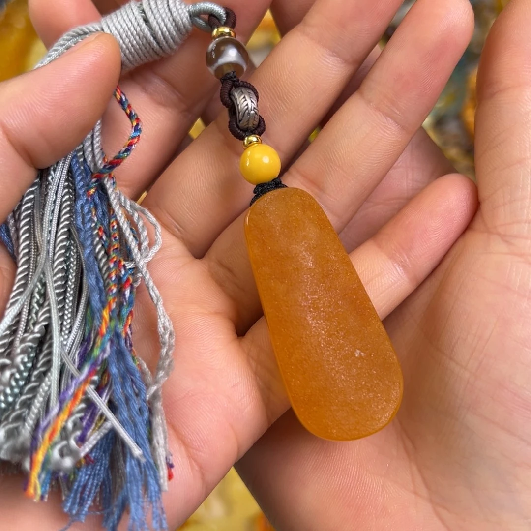 未镶嵌蜜蜡裸石蜜蜡