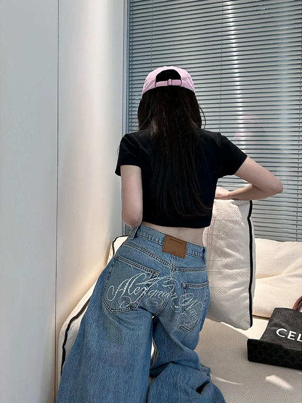 亚历山pp烫钻弯刀裤女遮肉梨型身材牛仔长裤设计感显高显腿直大王