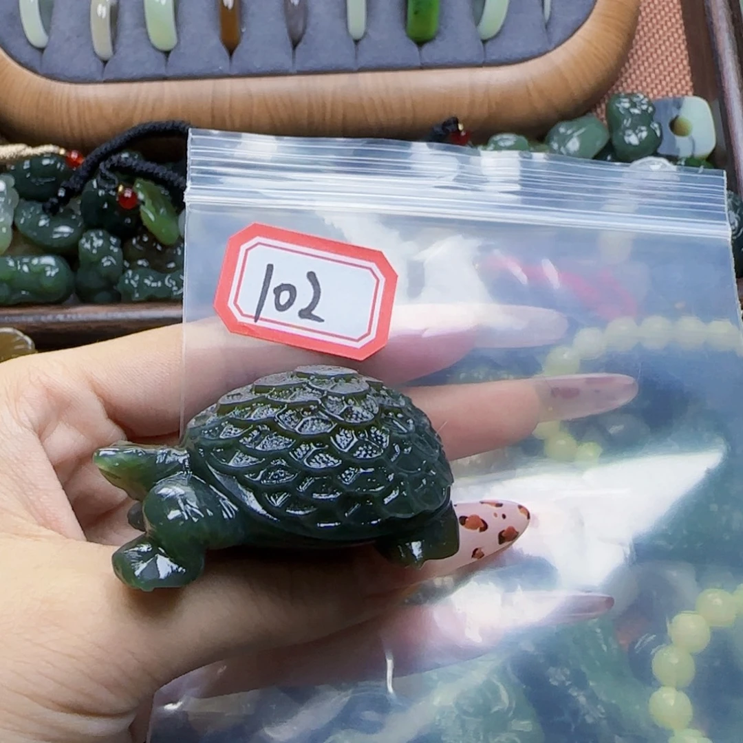 江***湖和田玉未镶嵌珠宝半成品