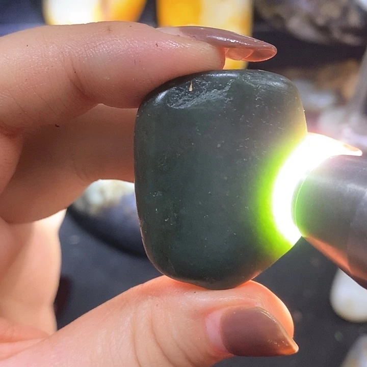 未镶嵌和田玉（糖玉）挂件