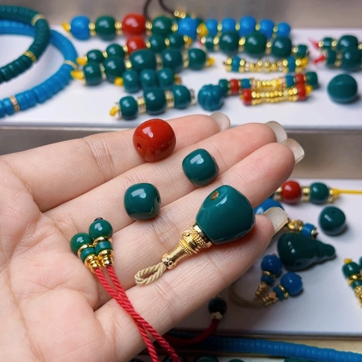 唐***艺分体三通12顶珠红色12腰珠卡10弟子珠一对