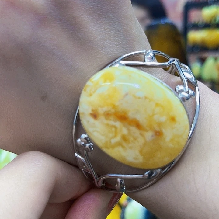 琥珀颈饰银S925镶嵌手镯