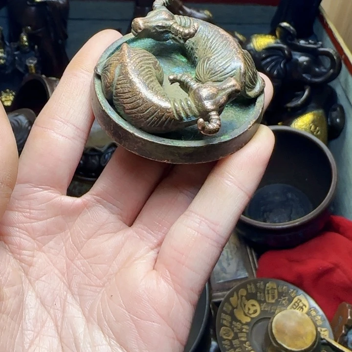 铜器把玩摆件链接