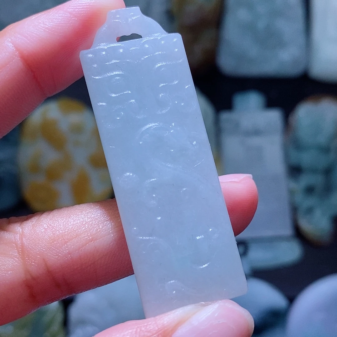 定制翡翠未镶嵌翡翠