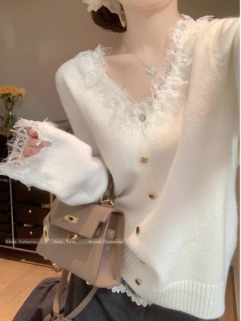 韩系v领蕾丝边气质超软糯北极绒针织衫女秋冬内搭温柔打底衫毛衣