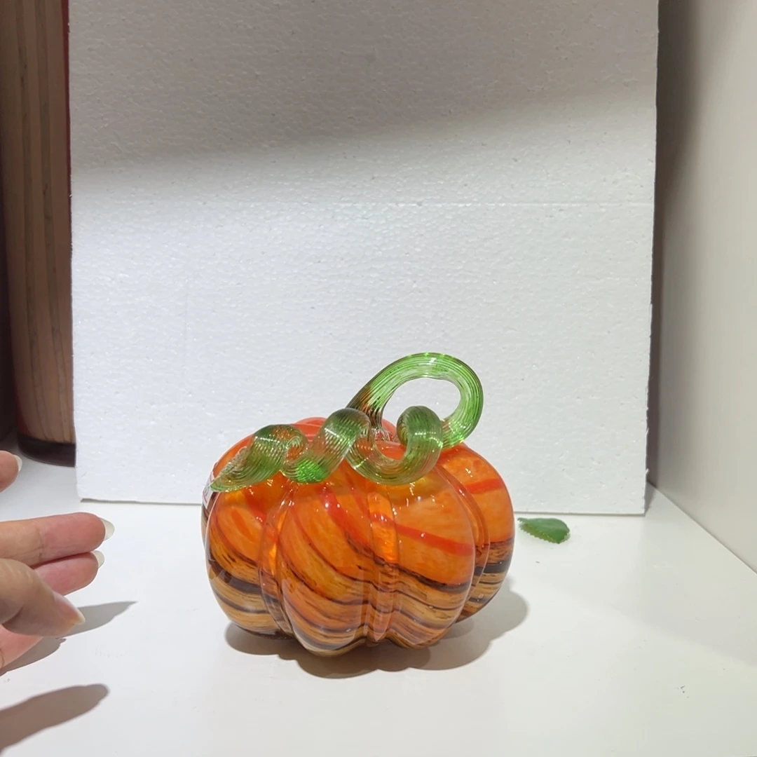 琉璃纯手工制作工艺品高11，直径13