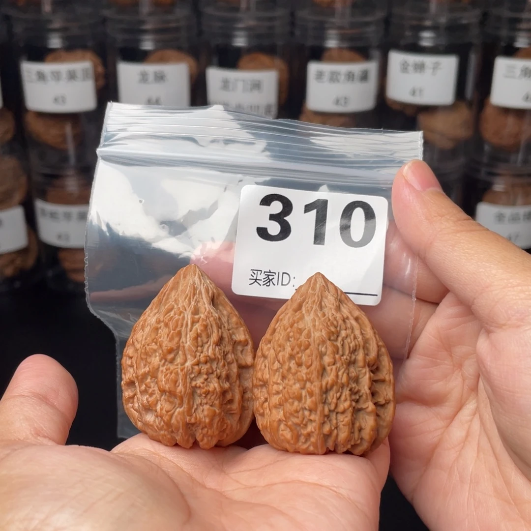 文玩核桃把件全品36塔尖