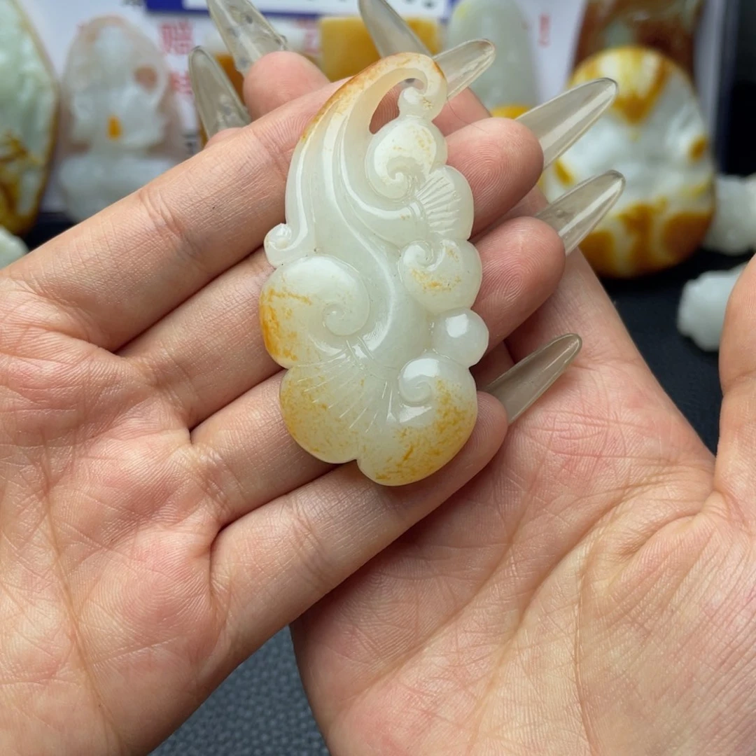 和田玉颈饰未镶嵌中****会