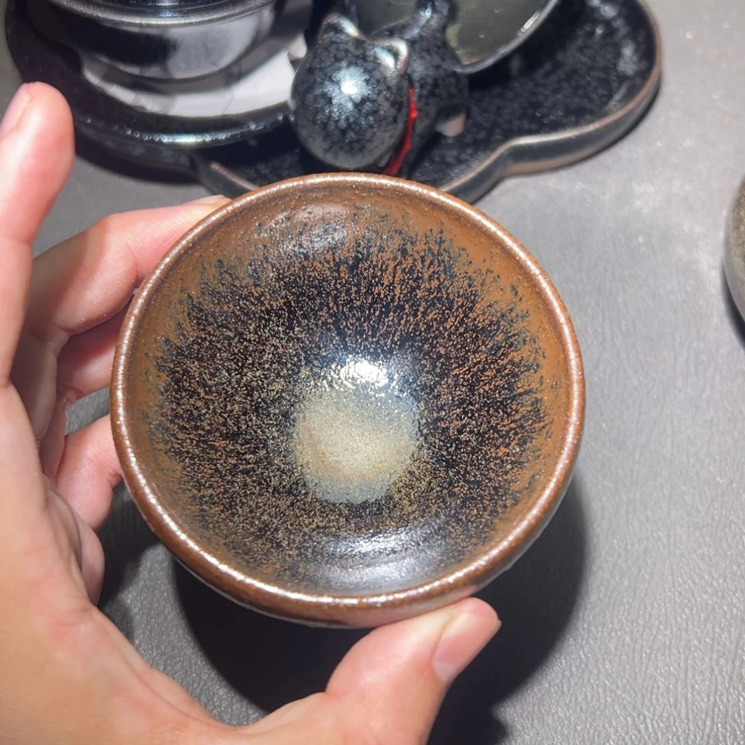 茶盏你说是我在给自己加油吧