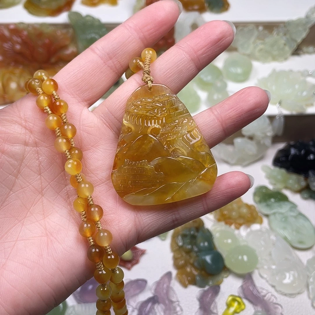 蛇纹石玉未镶嵌颈饰