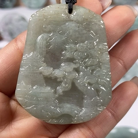 翡翠颈饰未镶嵌山水牌福利