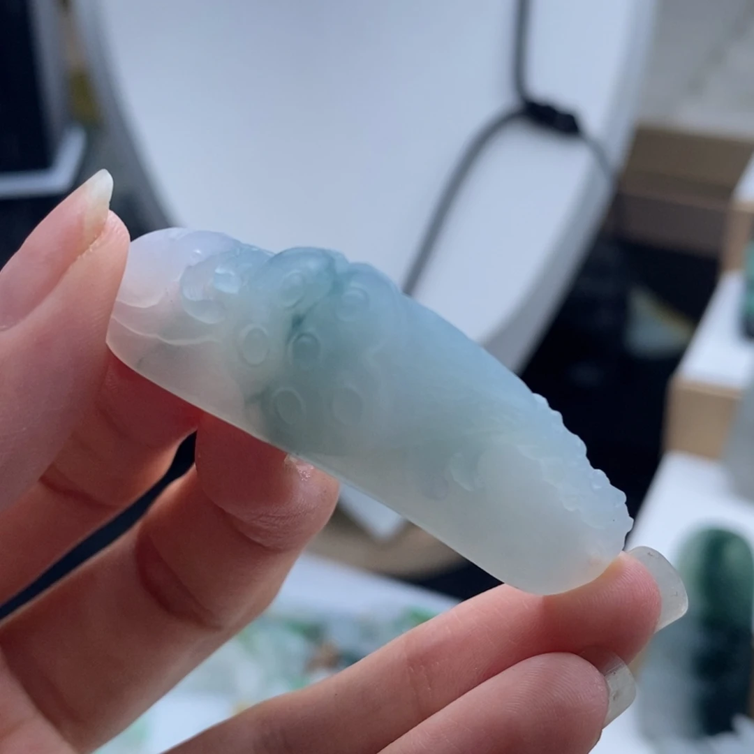 未镶嵌定制翡翠毛货无鉴赏期
