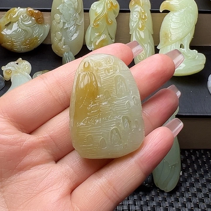 酥***苏和田玉未镶嵌挂件